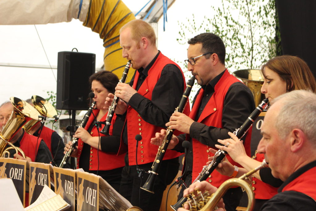 CLARINETTES-Orchestre-Roger-Halm-Alsace- PHOTO ISA - Geht's In