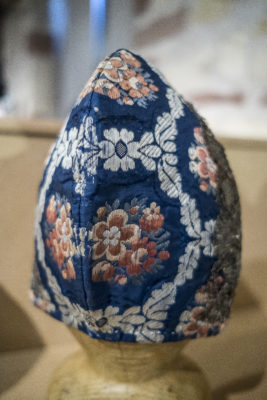 Inspiration Alsace, bonnet de coiffe issu des collections du Musée du Pays de Hanau CP Patrick Lambin