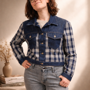 blouson court en kelsch bleu et en jean bleu foncé