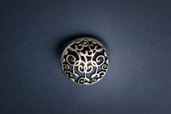 Bouton argent à entrelacs collection Geht's In